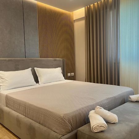 City Center Suite Tirana Exteriör bild